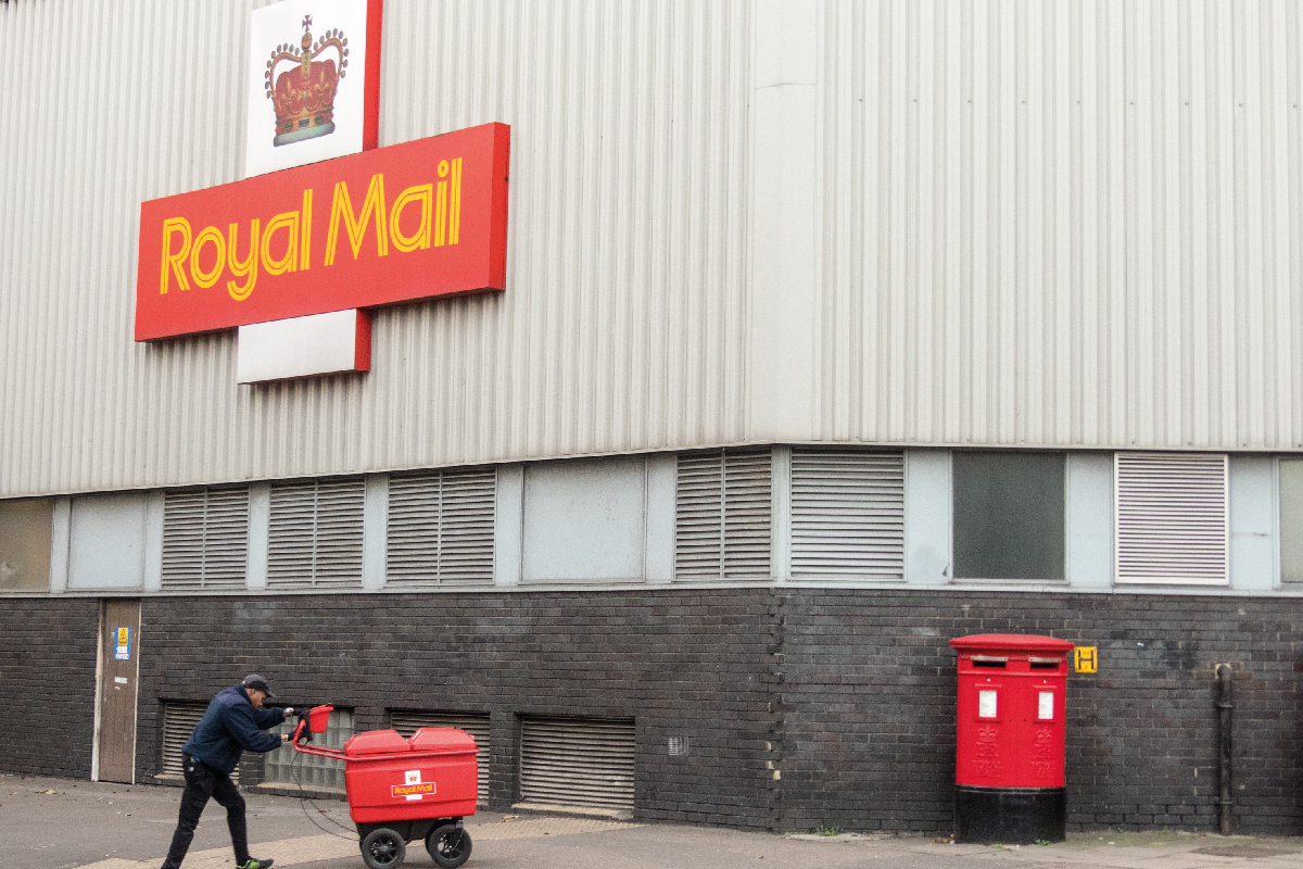 Royal Mail workers to strike for 19 days in run-up to Christmas