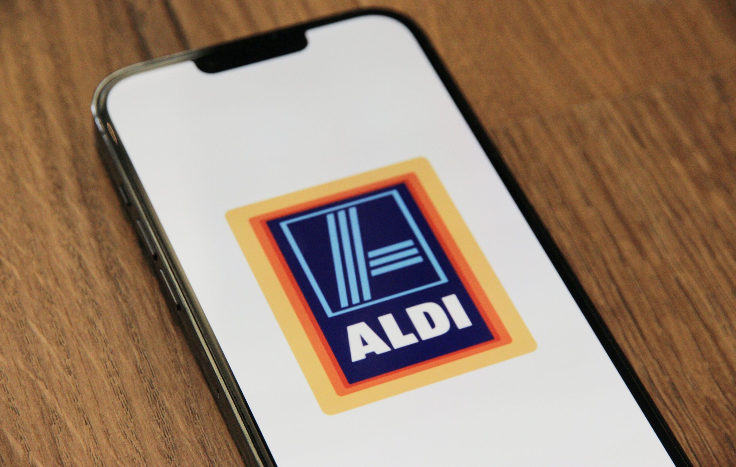 Aldi focuses on click and collect as it stops home delivery of Specialbuys and alcohol