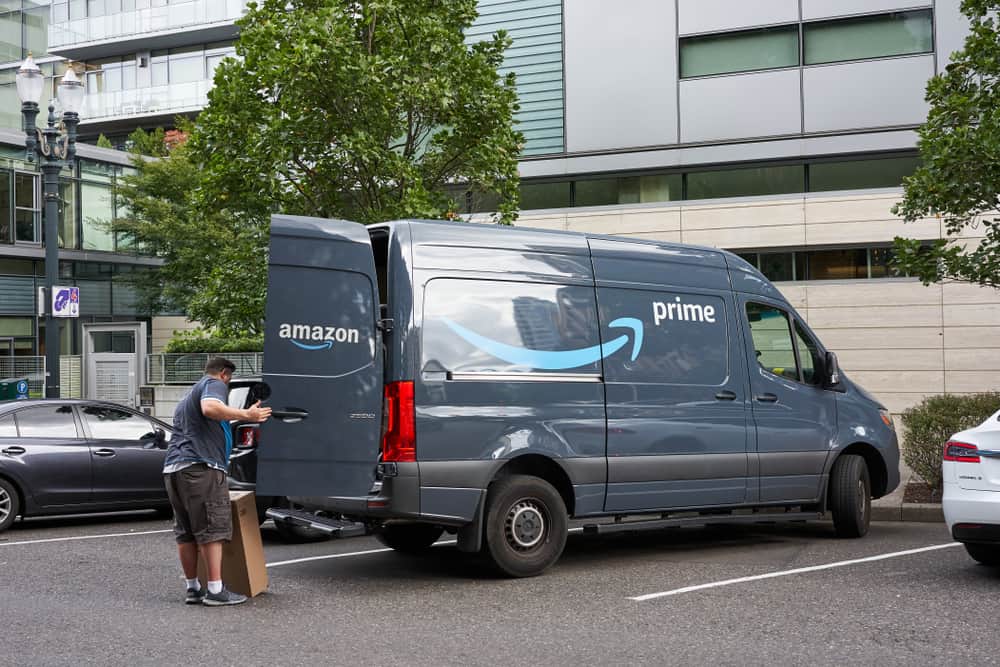 1,400 Amazon delivery drivers seeking employment rights in London tribunal